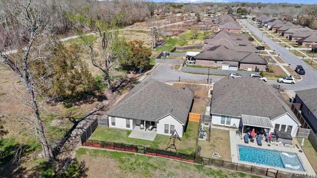 37212 Meador Ln, Geismar, LA 70734