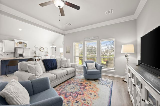 37212 Meador Ln, Geismar, LA 70734