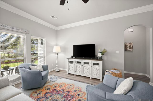 37212 Meador Ln, Geismar, LA 70734