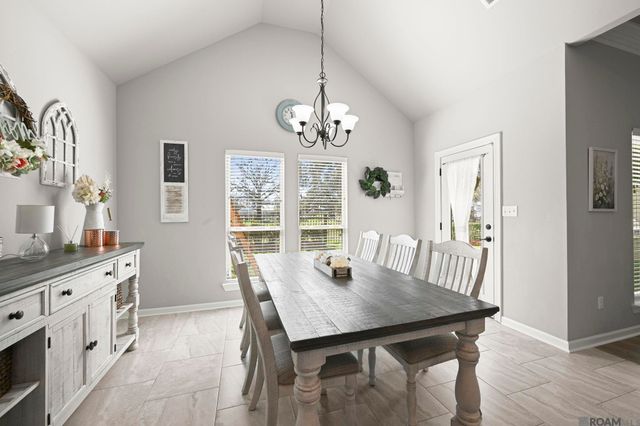 37212 Meador Ln, Geismar, LA 70734