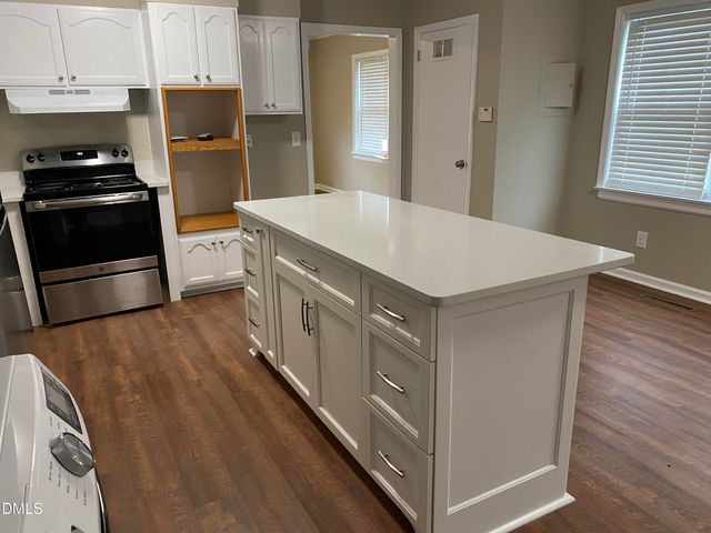 411 W Club Boulevard, Durham, NC 27704