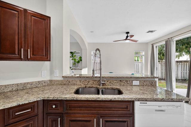 6857 Sugarloaf Key Street, Lake Worth, FL 33467