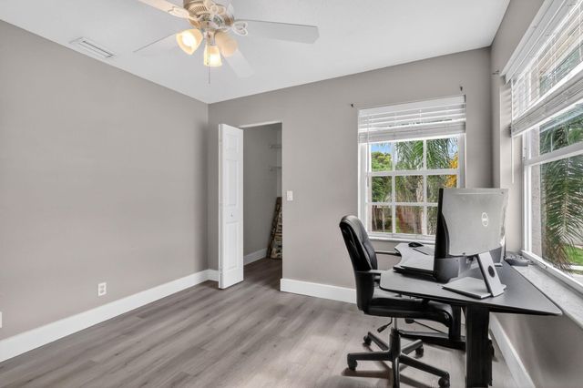 6857 Sugarloaf Key Street, Lake Worth, FL 33467