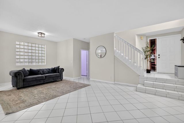 6857 Sugarloaf Key Street, Lake Worth, FL 33467