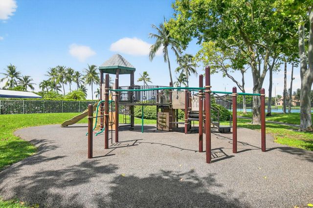 6857 Sugarloaf Key Street, Lake Worth, FL 33467