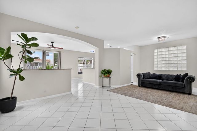 6857 Sugarloaf Key Street, Lake Worth, FL 33467