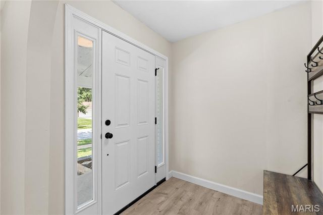 274 Cedar Village Court, Ballwin, MO 63021