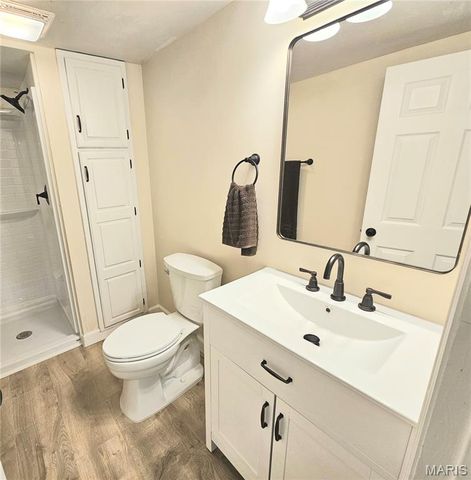 274 Cedar Village Court, Ballwin, MO 63021