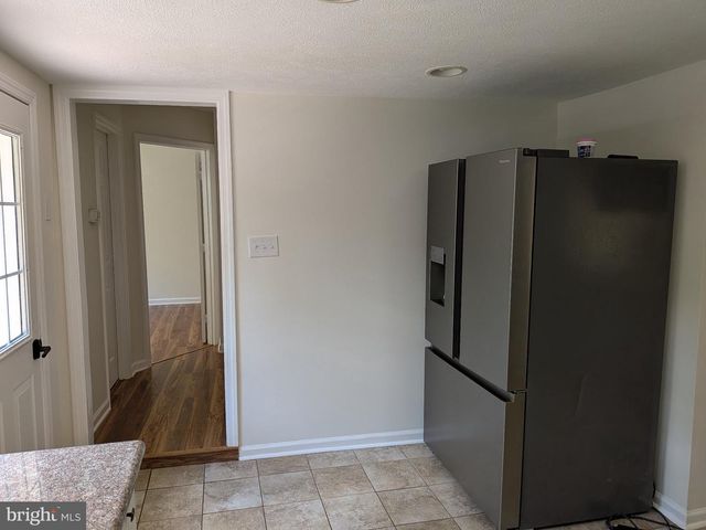430 WORLDS END LN, Linden, VA 22642