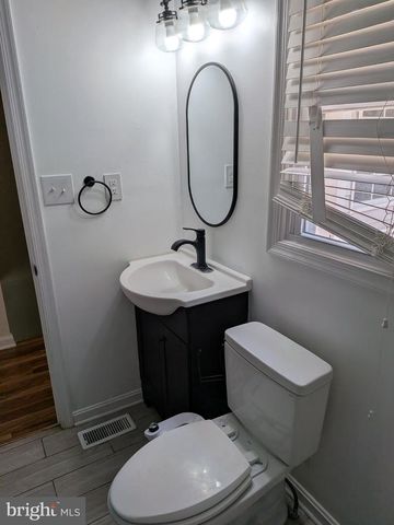 430 WORLDS END LN, Linden, VA 22642