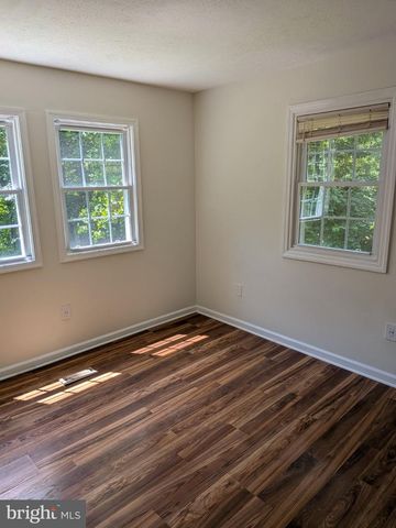 430 WORLDS END LN, Linden, VA 22642