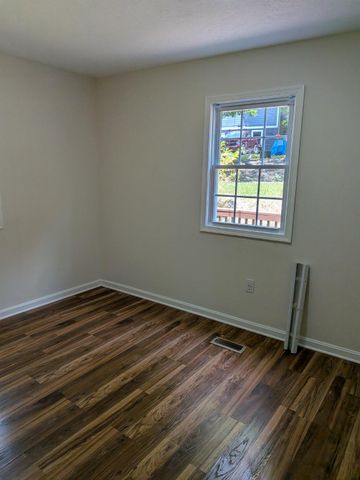 430 WORLDS END LN, Linden, VA 22642