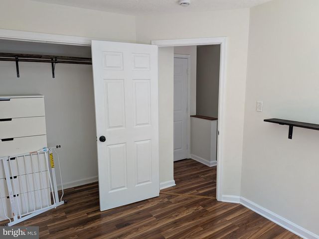 430 WORLDS END LN, Linden, VA 22642