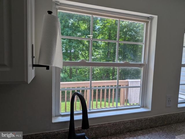 430 WORLDS END LN, Linden, VA 22642