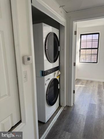 116 W GIRARD AVE, Philadelphia, PA 19123