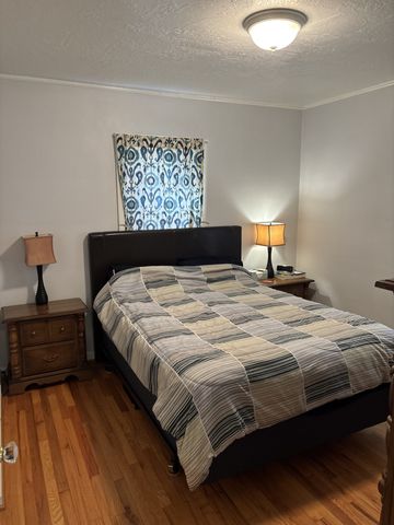 2110 40th Street, Des Moines, IA 50310