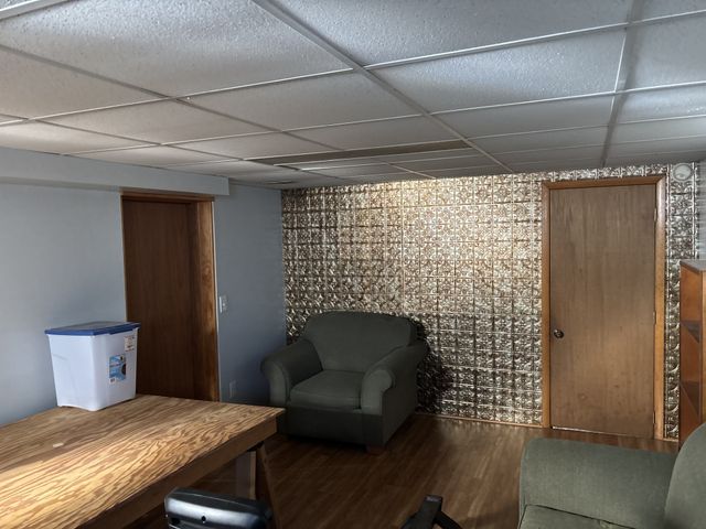 2110 40th Street, Des Moines, IA 50310