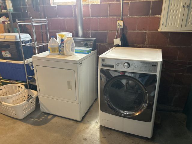 2110 40th Street, Des Moines, IA 50310