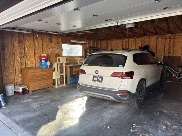 2110 40th Street, Des Moines, IA 50310