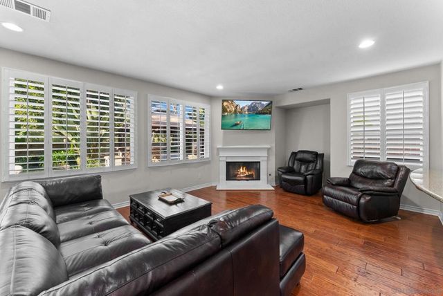 732 N Fox Run Pl, Chula Vista, CA 91914