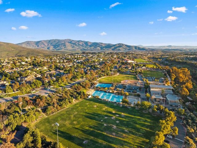 732 N Fox Run Pl, Chula Vista, CA 91914