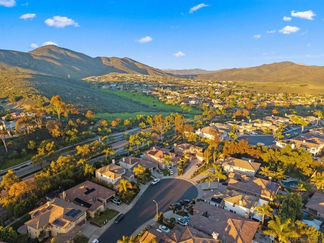 732 N Fox Run Pl, Chula Vista, CA 91914