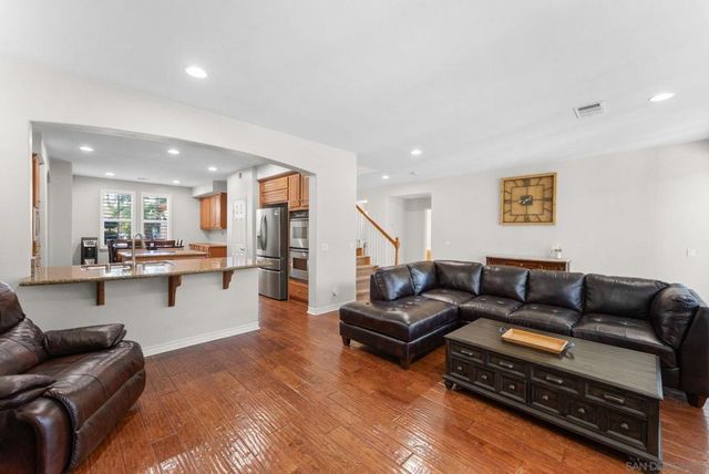 732 N Fox Run Pl, Chula Vista, CA 91914