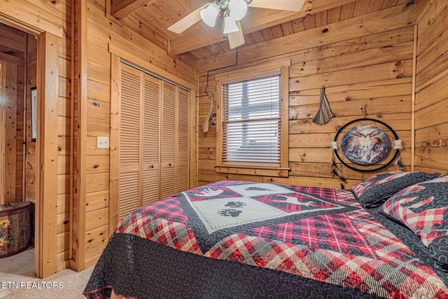 3452 Cove Meadows Dr, Sevierville, TN 37862