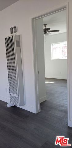 136 W 99th Street 136, Los Angeles, CA 90003