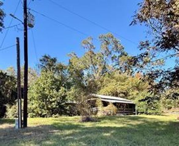 225 State Highway Loop 116, Livingston, TX 77351