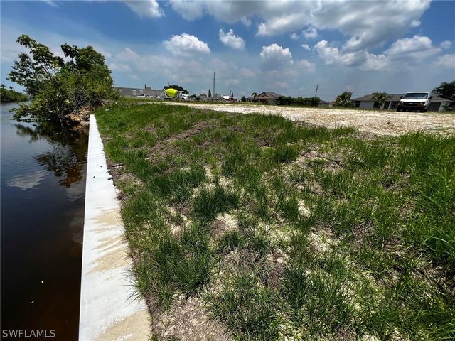 1106 NE 12th ST, Cape Coral, FL 33909