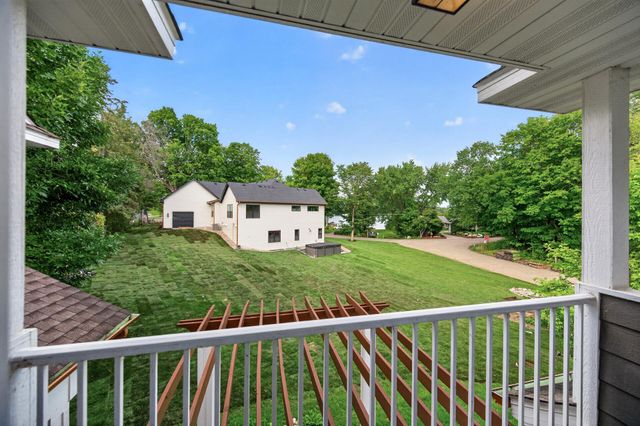 1545 Maple Place, Mound, MN 55364