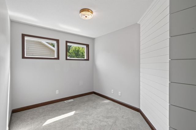 1545 Maple Place, Mound, MN 55364