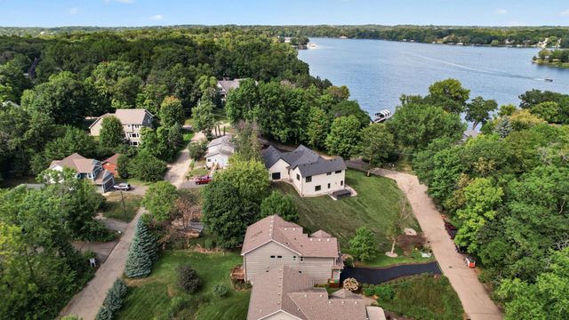 1545 Maple Place, Mound, MN 55364