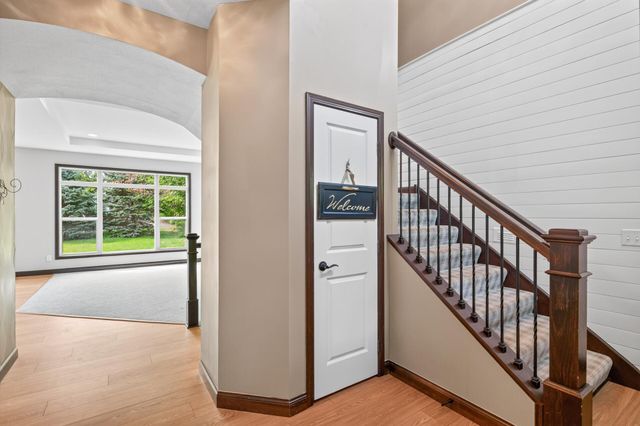 1545 Maple Place, Mound, MN 55364
