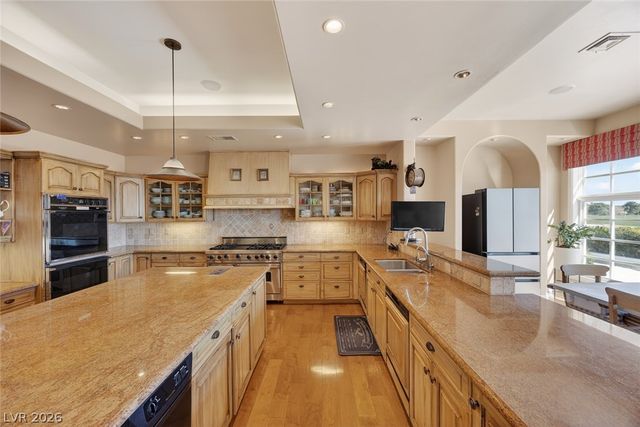 22 Burning Tree Court, Las Vegas, NV 89113