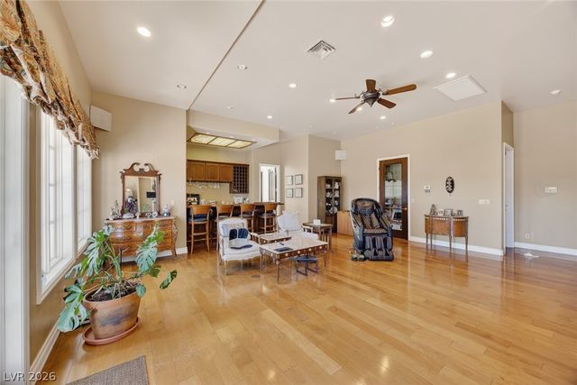 22 Burning Tree Court, Las Vegas, NV 89113