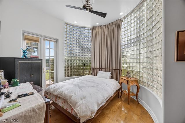 22 Burning Tree Court, Las Vegas, NV 89113