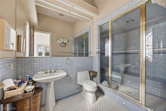 22 Burning Tree Court, Las Vegas, NV 89113