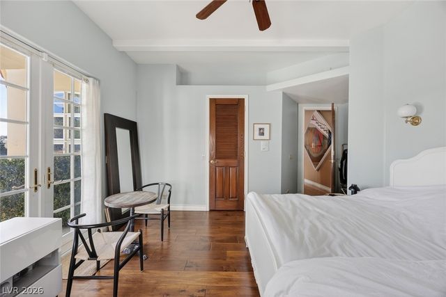 22 Burning Tree Court, Las Vegas, NV 89113