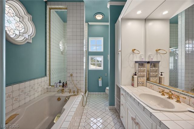 22 Burning Tree Court, Las Vegas, NV 89113