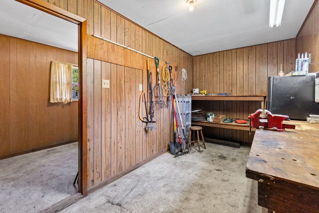 301 Paris Street, Pecan Gap, TX 75469