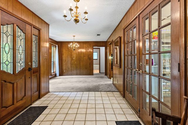 301 Paris Street, Pecan Gap, TX 75469