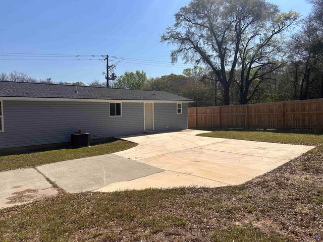 103 Martin Luther King Drive, Perry, GA 31069