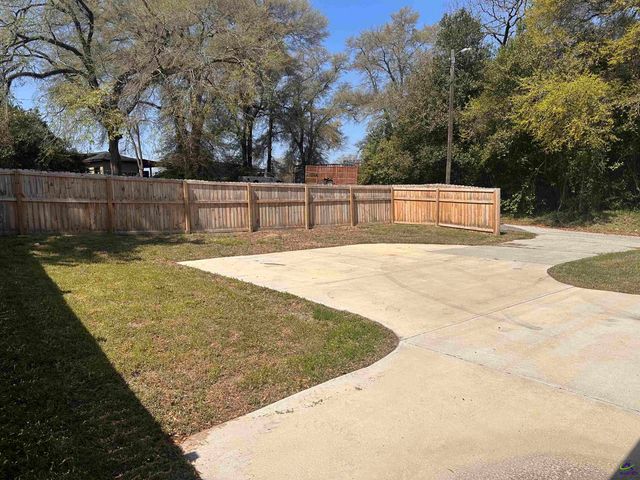 103 Martin Luther King Drive, Perry, GA 31069