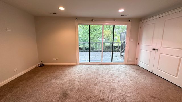 183 Cascade Drive, Indian Head Park, IL 60525