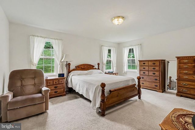 492 PRINCETON RD, Harrisburg, PA 17111