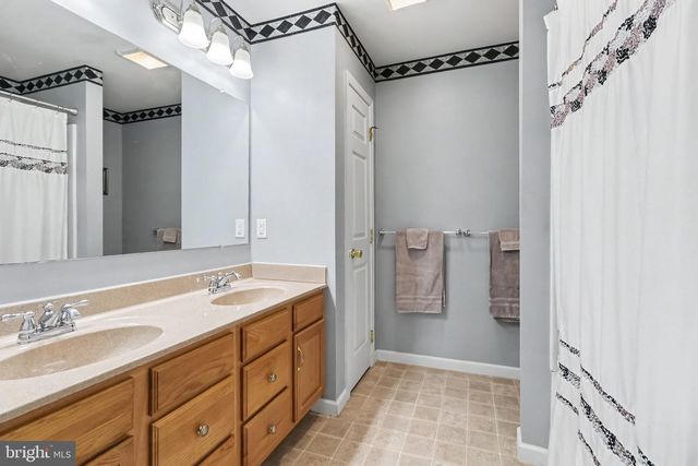 492 PRINCETON RD, Harrisburg, PA 17111