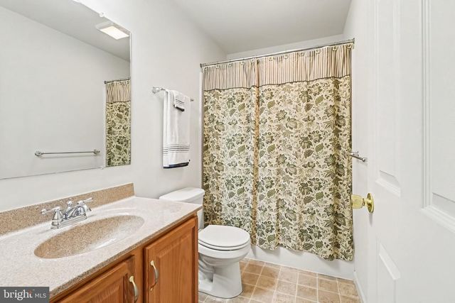 492 PRINCETON RD, Harrisburg, PA 17111