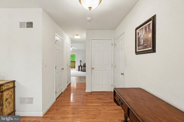 492 PRINCETON RD, Harrisburg, PA 17111
